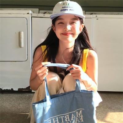 别动！自己人